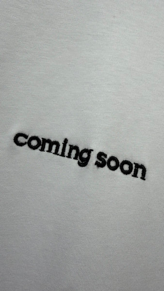 Camiseta Coming Soon
