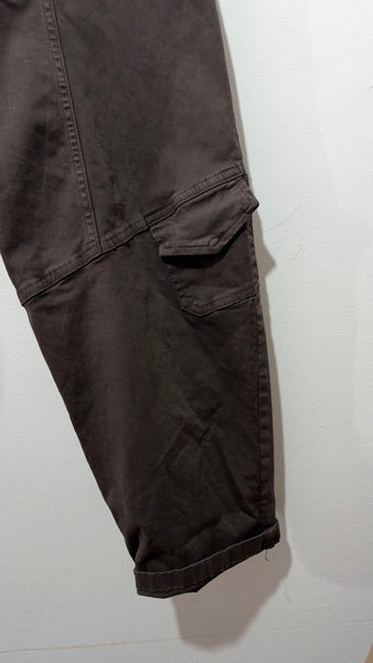 Pantalón Cargo Choco