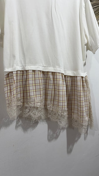 Camiseta Bajo Asimétrico