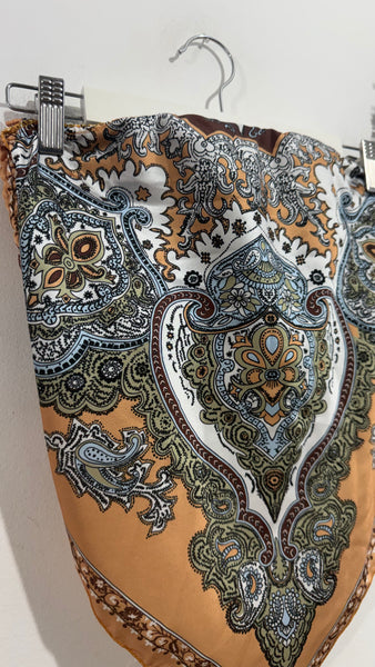 Top Pañuelo
