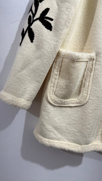 Chaqueta Crudo Flor negra