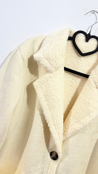 Chaqueta Crudo Flor negra