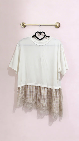 Camiseta Bajo Asimétrico