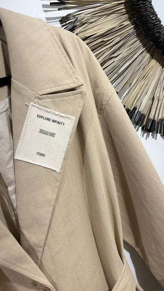 Gabardina Explore Infinity