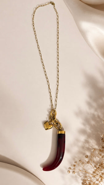 Collar Colmillo LOVE