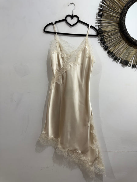 Vestido Lencero Champagne