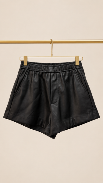 Short Efecto Piel Black